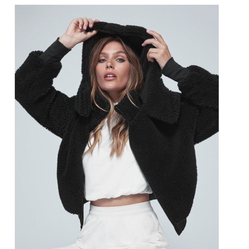 Alo Yoga Foxy Sherpa